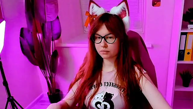 Snapshot of CarolGiggly chatting on 16, 2, 2026 CarolGiggly online show from 16, 2, 2026