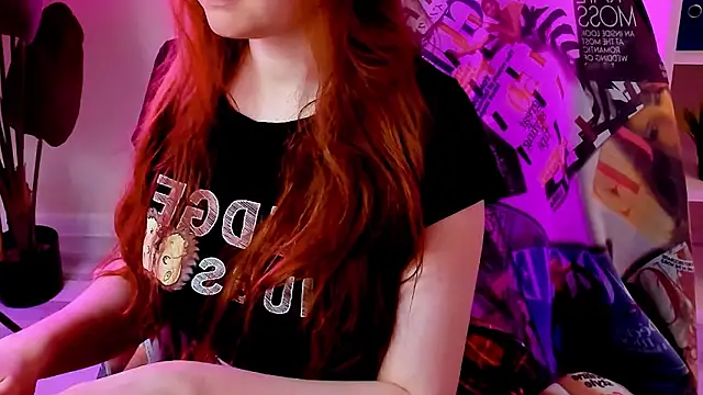 Snapshot of CarolGiggly chatting on 22, 2, 2026 CarolGiggly online show from 22, 2, 2026