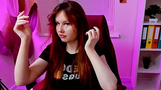 Snapshot of CarolGiggly chatting on 3, 3, 2026 CarolGiggly online show from 3, 3, 2026