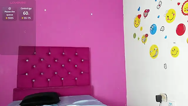 Snapshot of tiffany_Bitch chatting on 20, 2, 2025 tiffany Bitch online show from 20, 2, 2025