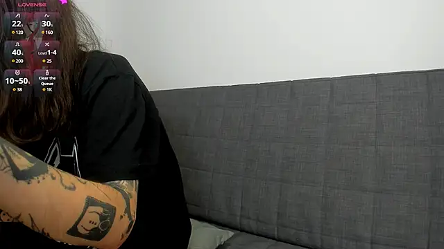 Snapshot of ravenousbiter chatting on 11, 12, 2024 ravenousbiter online show from 11, 12, 2024