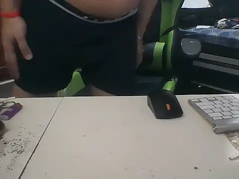 SOLESFETISHBR online show from 16, 11, 2025