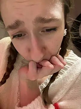 Lia  Love online show from 31, 1, 2025