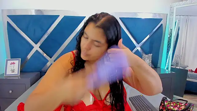 Snapshot of Tiffanymiller00 chatting on 13, 3, 2026 Tiffanymiller00 online show from 13, 3, 2026