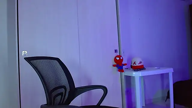 LiamGadiell online show from 2, 3, 2025