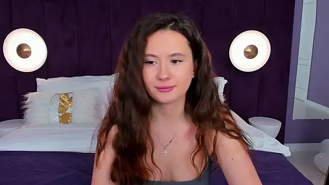 Snapshot of milaleoneli chatting on 16, 2, 2025 milaleoneli online show from 16, 2, 2025