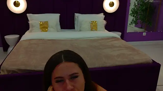 Snapshot of milaleoneli chatting on 22, 3, 2025 milaleoneli online show from 22, 3, 2025