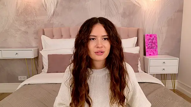 Snapshot of milaleoneli chatting on 10, 9, 2025 milaleoneli online show from 10, 9, 2025