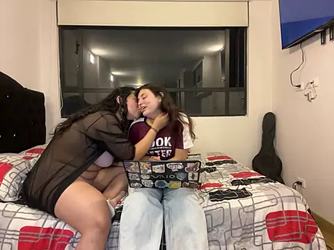 Scarlett Jazmin online show from 12, 2, 2025