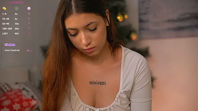 Snapshot of emilianorth_ chatting on 10, 12, 2024 emilianorth online show from 10, 12, 2024