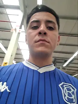 Snapshot of Martinhub-69 chatting on 10, 9, 2025 Martinhub-69 online show from 10, 9, 2025