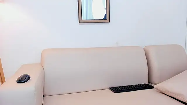 Snapshot of naomiii__ chatting on 27, 12, 2024 naomiii online show from 27, 12, 2024