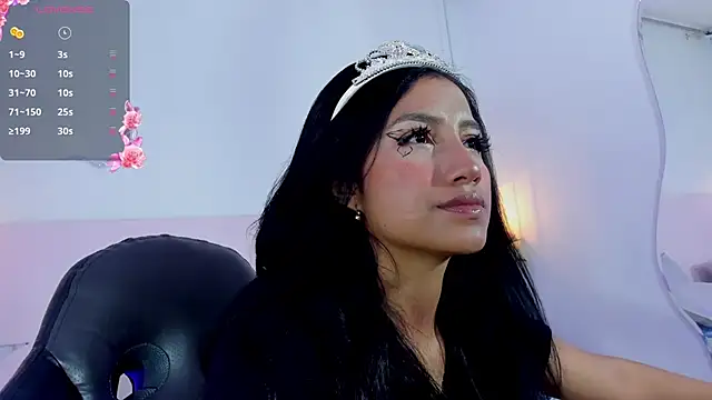 Snapshot of naomiii__ chatting on 25, 9, 2025 naomiii online show from 25, 9, 2025