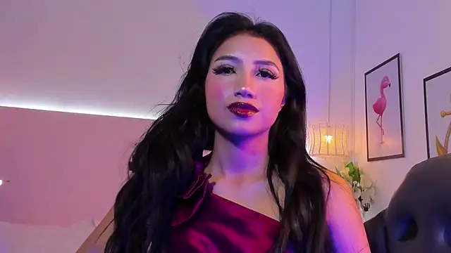 Snapshot of naomiii__ chatting on 6, 10, 2025 naomiii online show from 6, 10, 2025