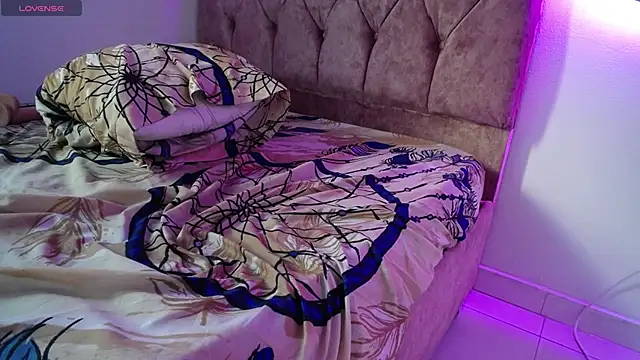 Snapshot of AMBER_LOVE22 chatting on 9, 12, 2024 AMBER LOVE22 online show from 9, 12, 2024