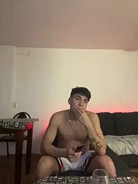 Snapshot of LCarreraa chatting on 10, 2, 2026 LCarreraa online show from 10, 2, 2026