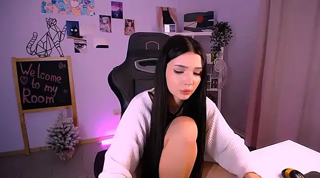 EmmaKeam online show from 18, 12, 2024