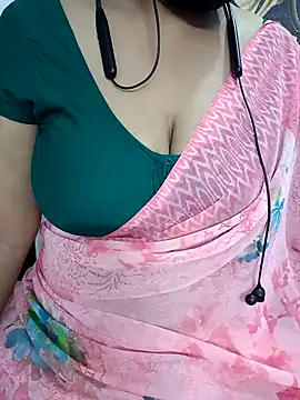 Snapshot of Yours_Radika chatting on 26, 12, 2024 Yours Radika online show from 26, 12, 2024