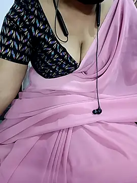 Snapshot of Yours_Radika chatting on 7, 2, 2025 Yours Radika online show from 7, 2, 2025