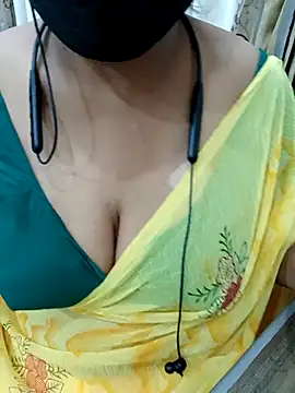 Snapshot of Yours_Radika chatting on 22, 2, 2025 Yours Radika online show from 22, 2, 2025