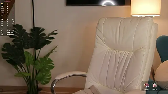 Snapshot of Hailey_Green chatting on 27, 1, 2025 Hailey Green online show from 27, 1, 2025