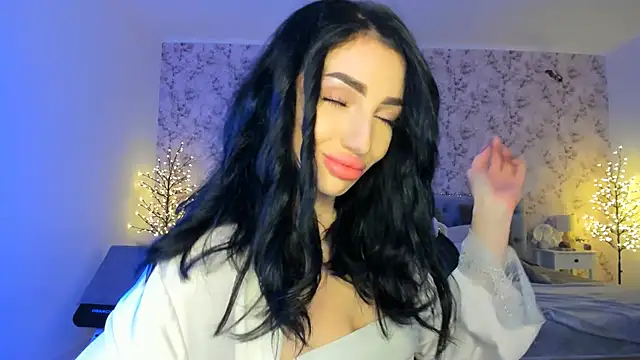 NancyLovee  online show from 16, 12, 2025