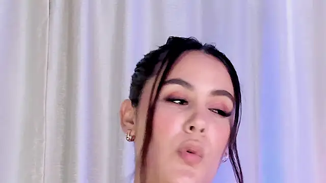 Snapshot of LexyRobert chatting on 26, 1, 2025 LexyRobert online show from 26, 1, 2025