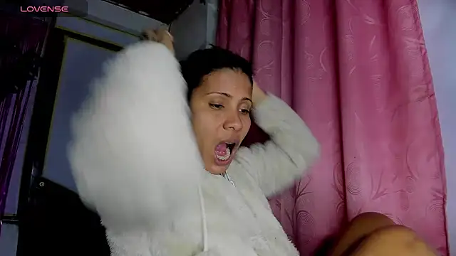 Snapshot of Nenita_Hot_ chatting on 24, 9, 2025 Nenita Hot online show from 24, 9, 2025