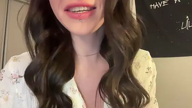 ur molly online show from 15, 1, 2026