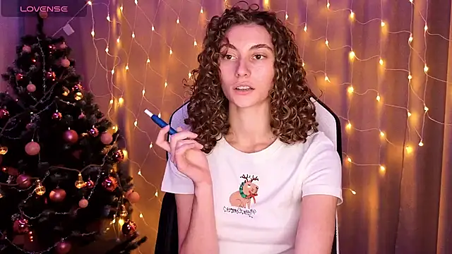 lady curls online show from 12, 12, 2024