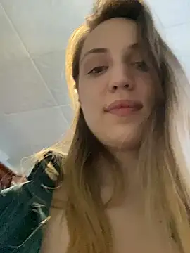 Snapshot of Emily_the_temptress_ chatting on 16, 3, 2025 Emily the temptress online show from 16, 3, 2025