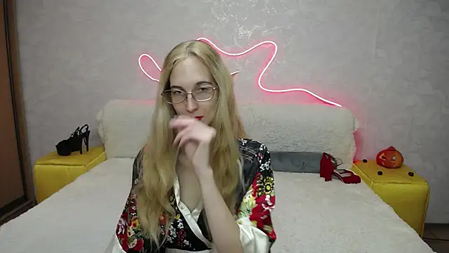 KlaryBrait online show from 30, 10, 2025