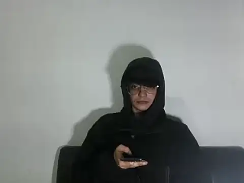 Snapshot of creamyadvisor01 chatting on 5, 1, 2025 creamyadvisor01 online show from 5, 1, 2025