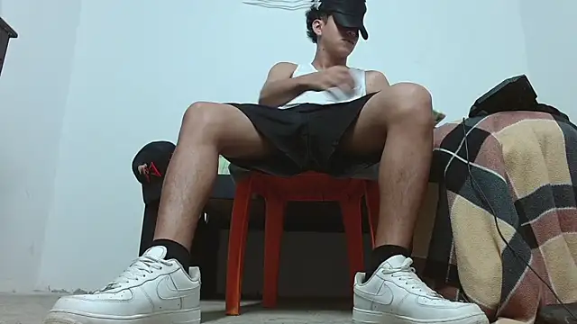 Macho Dom online show from 11, 4, 2026