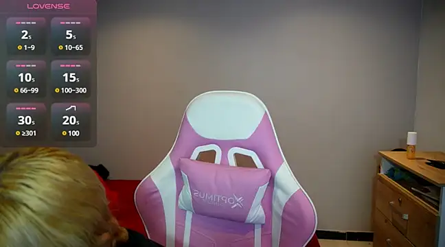 HiScarlett online show from 21, 2, 2025