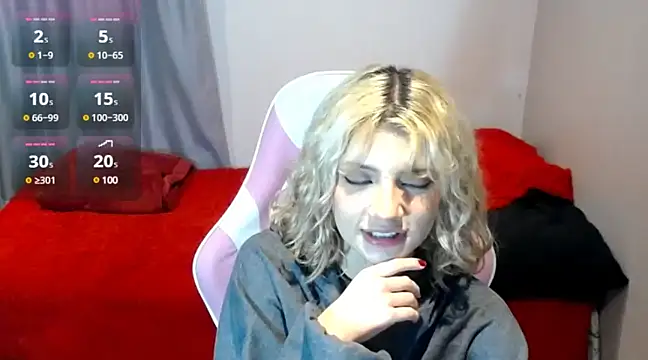 HiScarlett online show from 23, 3, 2025