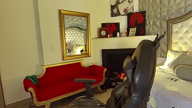 NattashaHotson online show from 7, 12, 2024