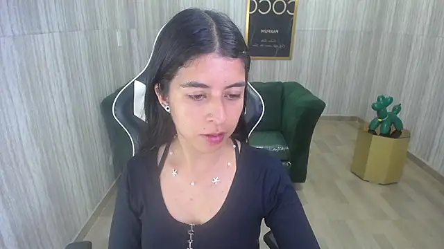 Snapshot of Bela_t_ chatting on 4, 12, 2024 Bela t online show from 4, 12, 2024