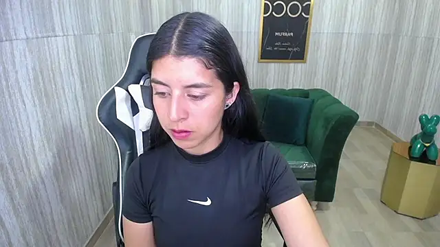 Snapshot of Bela_t_ chatting on 9, 12, 2024 Bela t online show from 9, 12, 2024