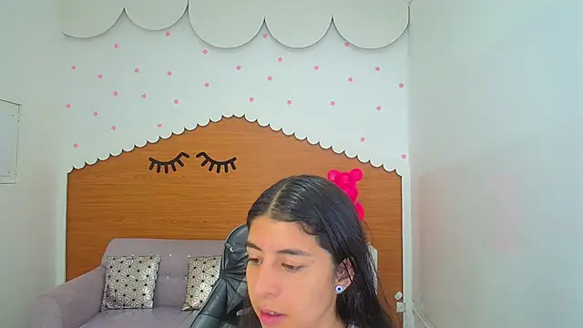 Snapshot of Bela_t_ chatting on 29, 12, 2024 Bela t online show from 29, 12, 2024