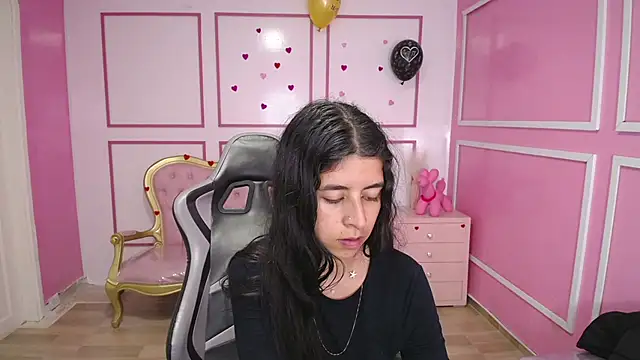 Snapshot of Bela_t_ chatting on 1, 2, 2025 Bela t online show from 1, 2, 2025