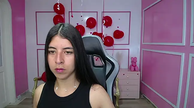 Snapshot of Bela_t_ chatting on 18, 2, 2025 Bela t online show from 18, 2, 2025