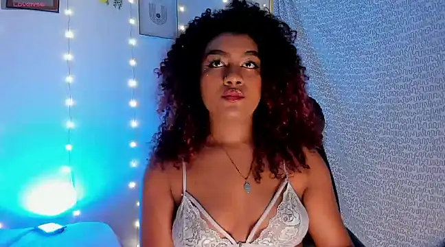 Snapshot of Dhapne_P chatting on 11, 12, 2024 Dhapne P online show from 11, 12, 2024