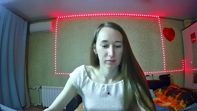 Snapshot of --Model--2 chatting on 16, 12, 2024 --Model--2 online show from 16, 12, 2024