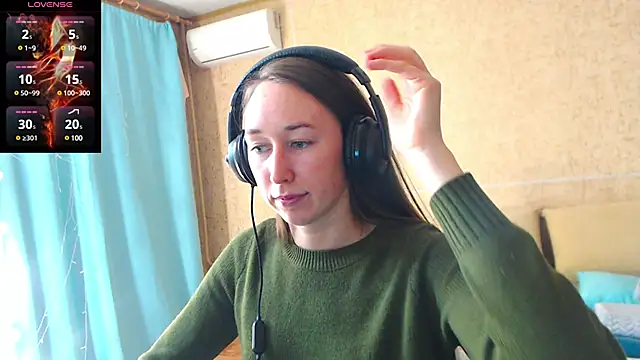 Snapshot of --Model--2 chatting on 2, 3, 2025 --Model--2 online show from 2, 3, 2025