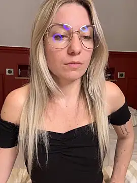 carlaaa online show from 14, 4, 2026