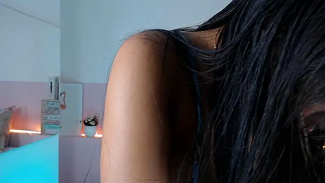 Snapshot of violeta_leon chatting on 19, 2, 2025 violeta leon online show from 19, 2, 2025