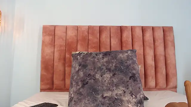 Snapshot of violeta_leon chatting on 20, 2, 2026 violeta leon online show from 20, 2, 2026