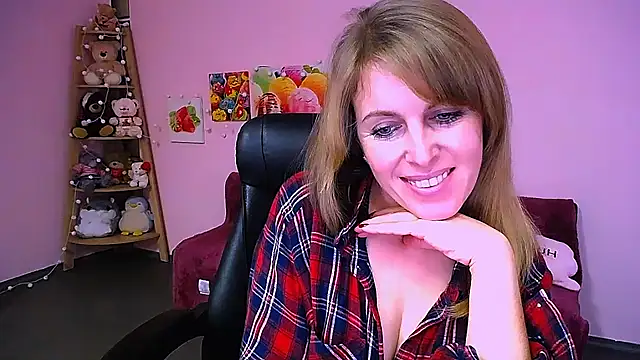 Hot Milady online show from 16, 12, 2025