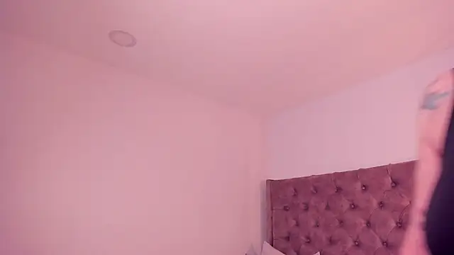 gabby london online show from 30, 6, 2026